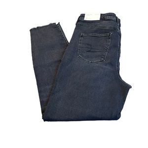 AMERICAN EAGLE nwt super hi-rise jegging